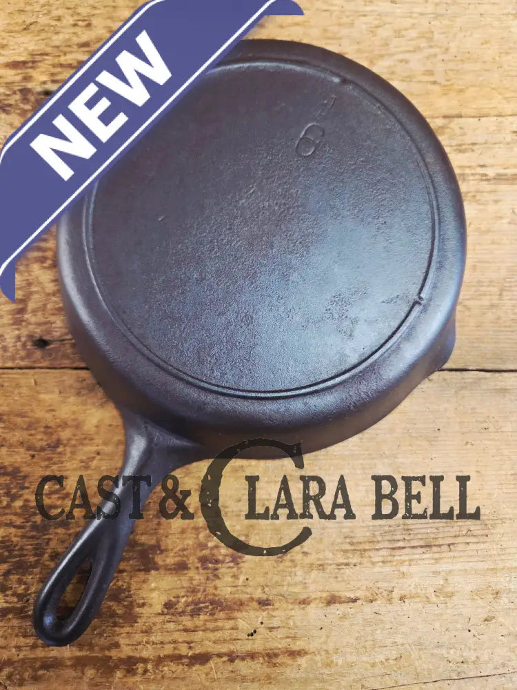 Gorgeous Mid 1900’s Lodge #6 Skillet with Three Notch Heat Ring with ’JB’ makers mark. Perfect for saute & sides (Copy)