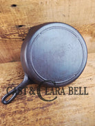 Gorgeous Mid 1900’s Lodge #6 Skillet with Three Notch Heat Ring with ’JB’ makers mark. Perfect for saute & sides (Copy)