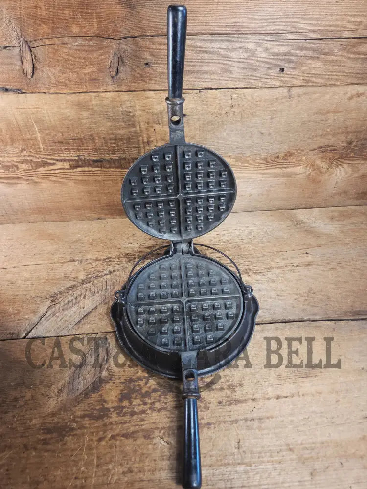 Gorgeous original complete Favorite Piqua tall base waffle iron. Est 1920’s and makes crispy waffles! (Copy) Waffle Iron