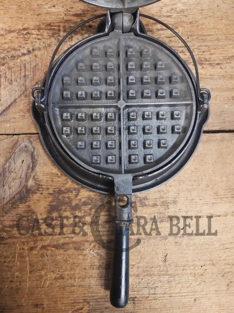Gorgeous original complete Favorite Piqua tall base waffle iron. Est 1920’s and makes crispy waffles! (Copy) Waffle Iron