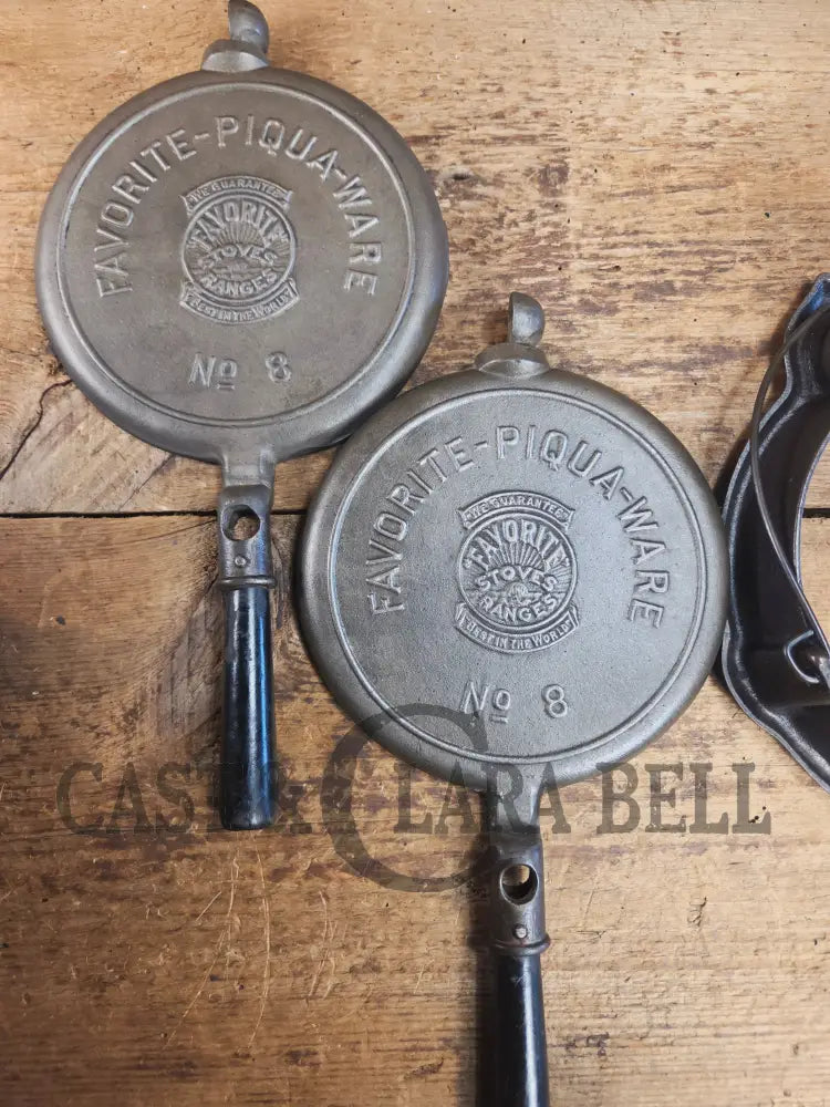 Gorgeous original complete Favorite Piqua tall base waffle iron. Est 1920’s and makes crispy waffles! (Copy) Waffle Iron