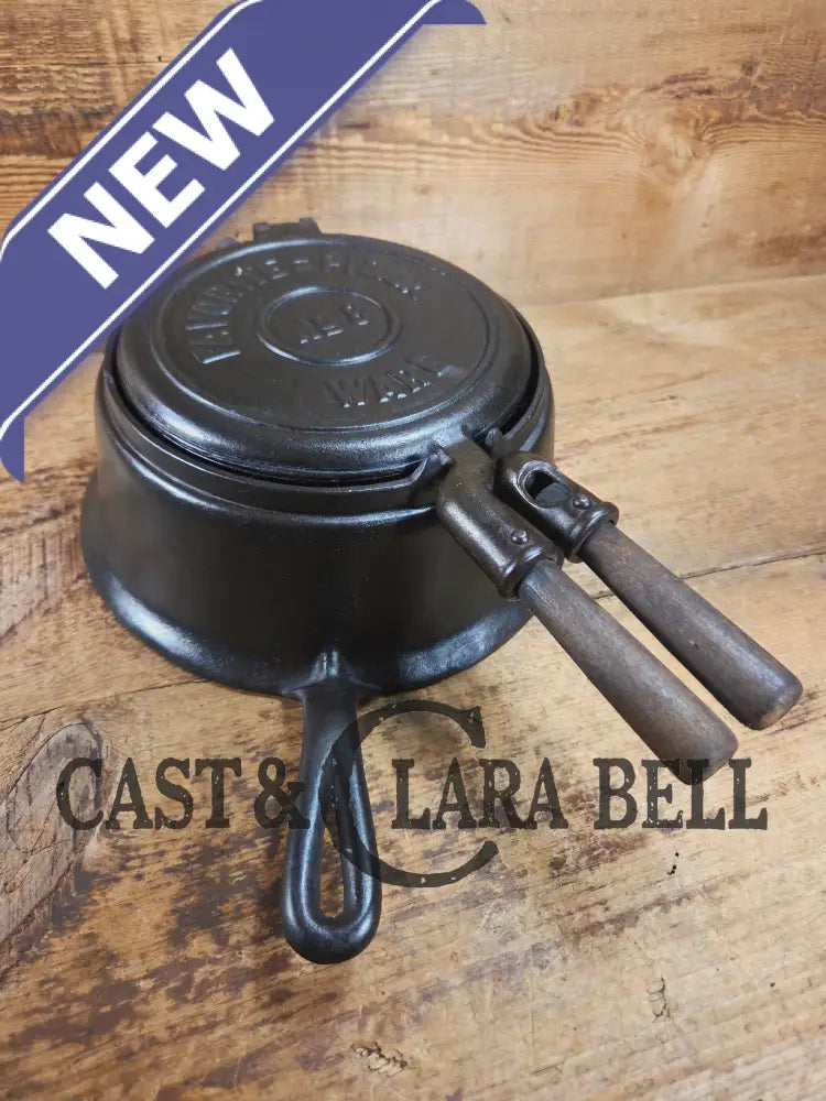 Gorgeous original complete Favorite Piqua tall base waffle iron. Hard to Find Est 1920’s and makes crispy waffles!