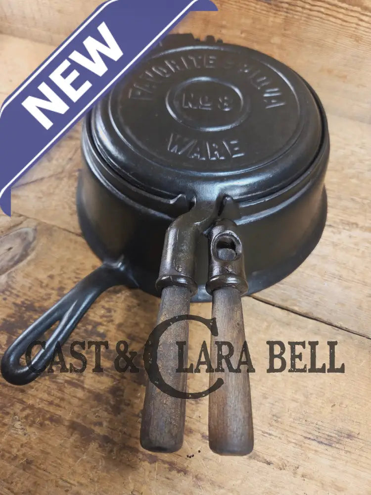 Gorgeous original complete Favorite Piqua tall base waffle iron. Hard to Find Est 1920’s and makes crispy waffles!