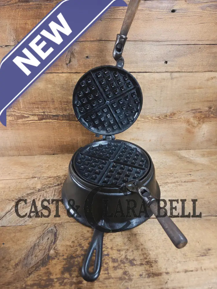 Gorgeous original complete Favorite Piqua tall base waffle iron. Hard to Find Est 1920’s and makes crispy waffles!