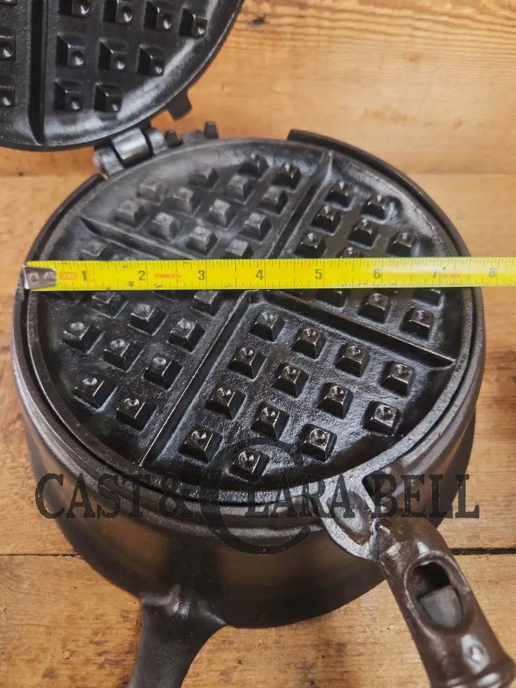 Gorgeous original complete Favorite Piqua tall base waffle iron. Hard to Find Est 1920’s and makes crispy waffles!