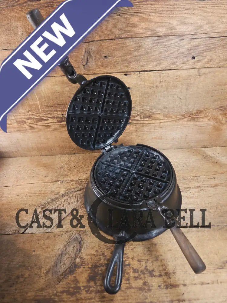 Gorgeous original complete Favorite Piqua tall base waffle iron. Hard to Find Est 1920’s and makes crispy waffles!