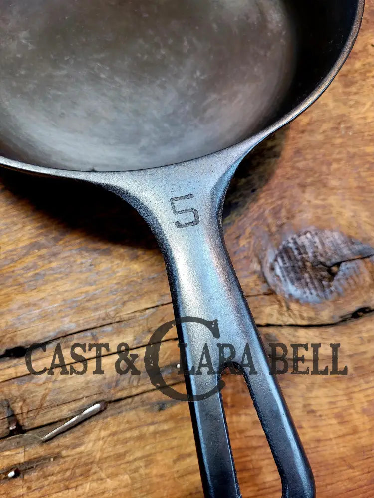 Gorgeous Swirls! Griswold No. 5 Cast Iron Skillet With Small Block Logo And Smooth Bottom 724 M