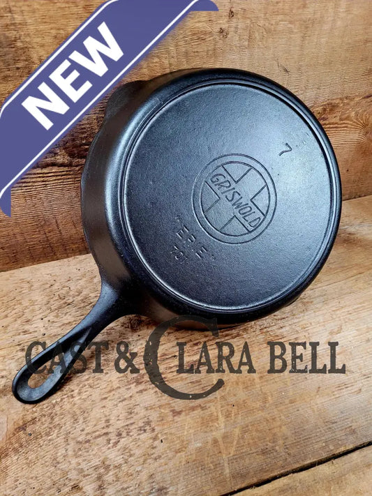Gorgeous!! Very Early 1910’S Griswold #7 Skillet With Heat Ring And Large Slant Logo ’Erie ’ 701