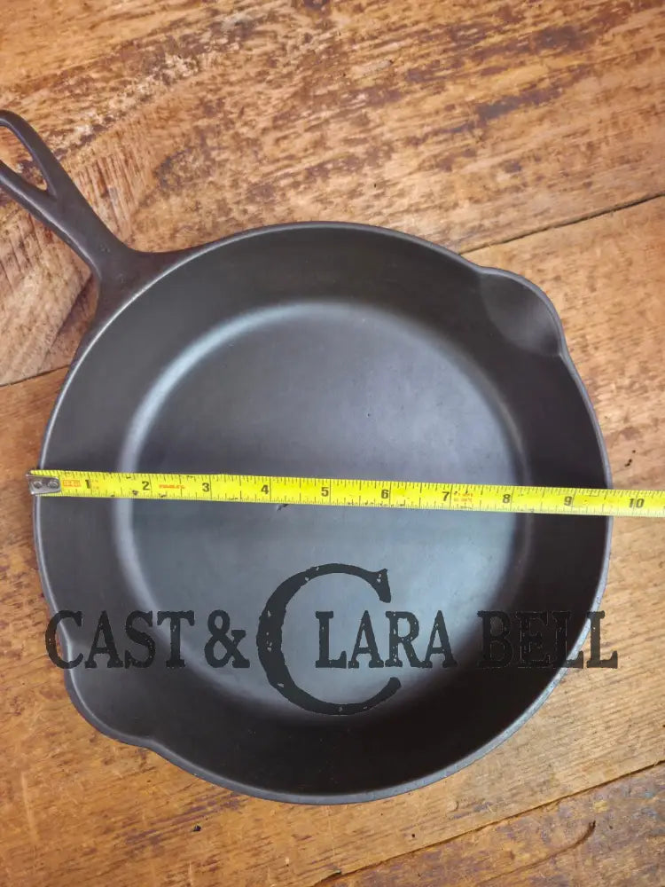 Gorgeous!! Very early 1910’s Griswold #7 Skillet with Heat Ring and Large Slant Logo ’Erie,’ 701 A Skillet