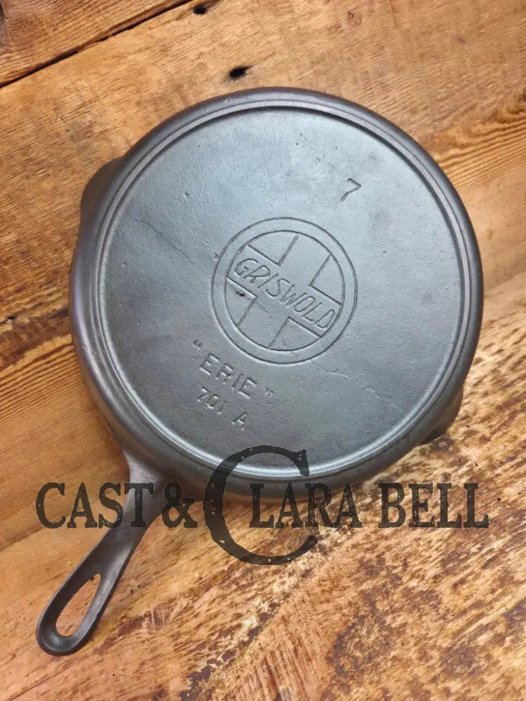 Gorgeous!! Very early 1910’s Griswold #7 Skillet with Heat Ring and Large Slant Logo ’Erie,’ 701 A Skillet