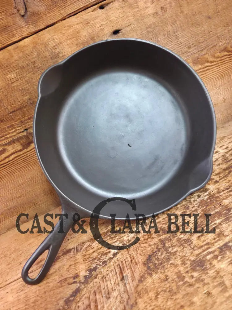 Gorgeous!! Very early 1910’s Griswold #7 Skillet with Heat Ring and Large Slant Logo ’Erie,’ 701 A Skillet