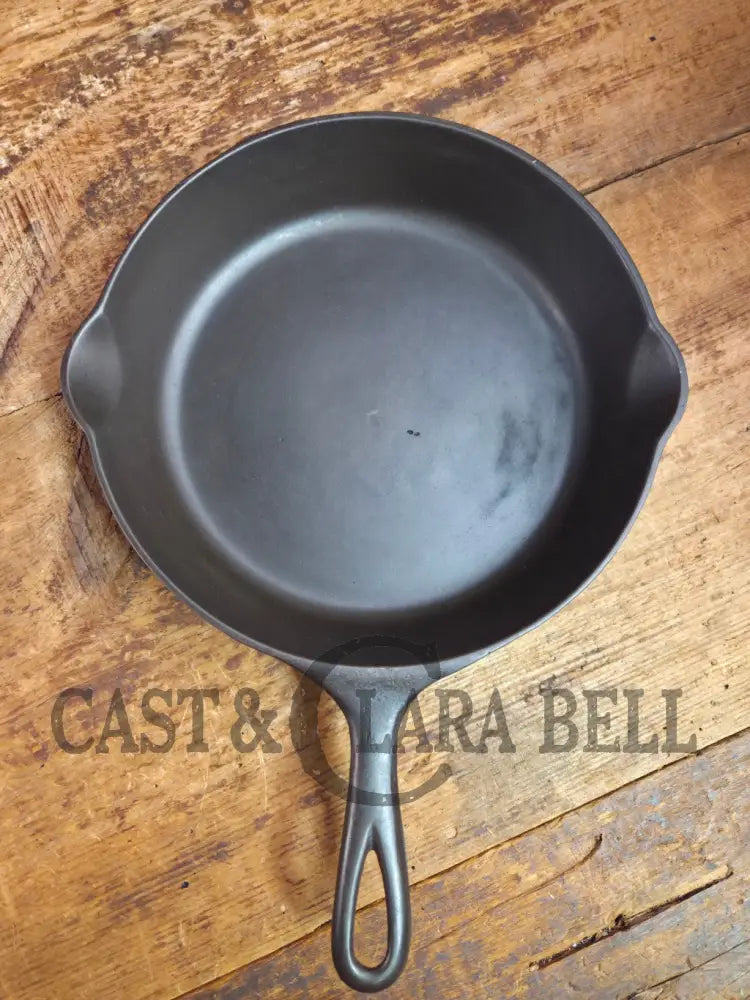 Gorgeous!! Very early 1910’s Griswold #7 Skillet with Heat Ring and Large Slant Logo ’Erie,’ 701 A Skillet