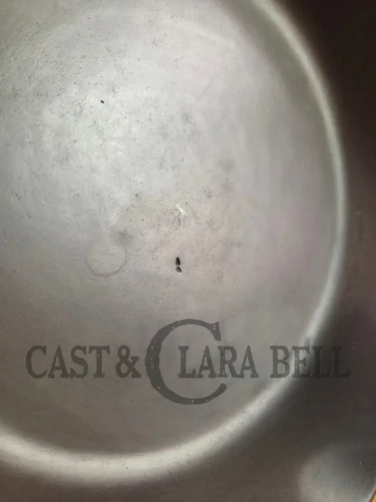 Gorgeous!! Very early 1910’s Griswold #7 Skillet with Heat Ring and Large Slant Logo ’Erie,’ 701 A Skillet