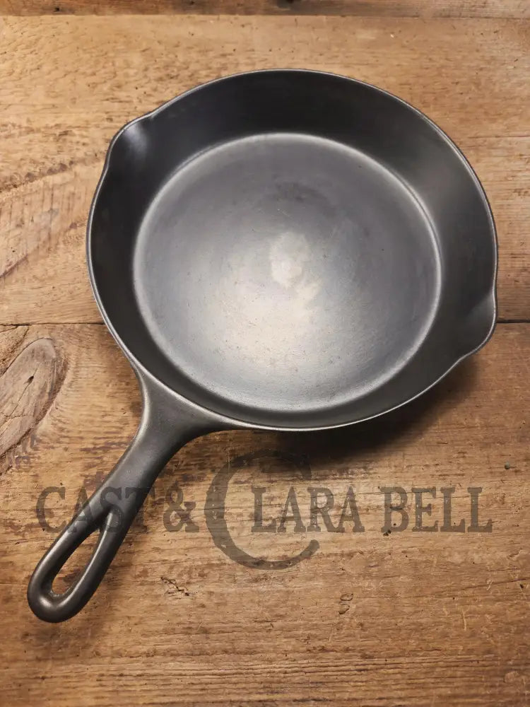 Gorgeous! Wagner’s National 8 Cast Iron Skillet ’8c’. Circa 1920’s beautiful vintage daily user Skillet