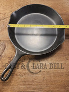 Gorgeous! Wagner’s National 8 Cast Iron Skillet ’8c’. Circa 1920’s beautiful vintage daily user Skillet
