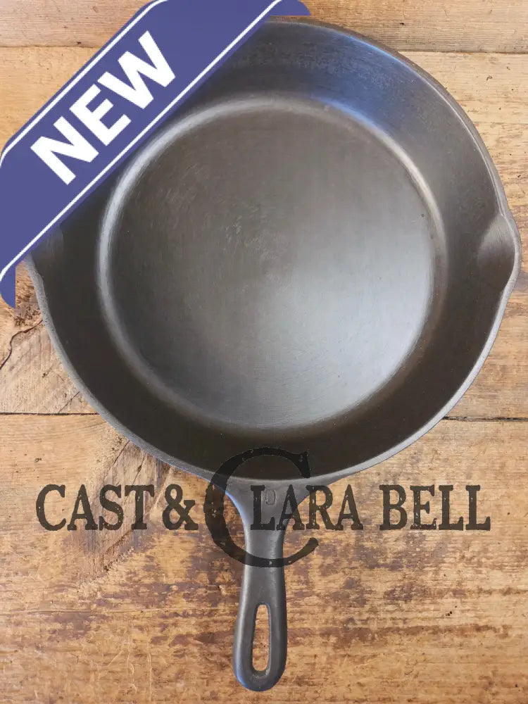 Great all around pan! 1930’s Big Wagner #10 Skillet 11 3/4 inch skillet Made in USA - Skillet