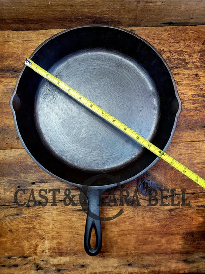 Great Bacon Skillet! Vintage Lodge #10 Cast Iron Skillet With Heat Ring Sk (1960’S Era)