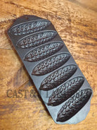 Great collectors piece! Griswold made Sears and Roebuck & Co. ’Best Made’ No. 273 Wheat Corn Stick Pan Bakeware