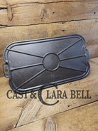 Great Daily User! 1950’s Era Wagner Ware 17 inch Cast Iron Long Griddle. Ready to make pancakes! Skillet