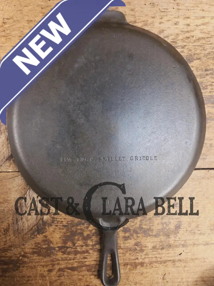 Great daily user! 1950’s Wagner Ware Skillet Griddle. 11 1/4 Inches. Perfect for grilled cheese nachos and more.