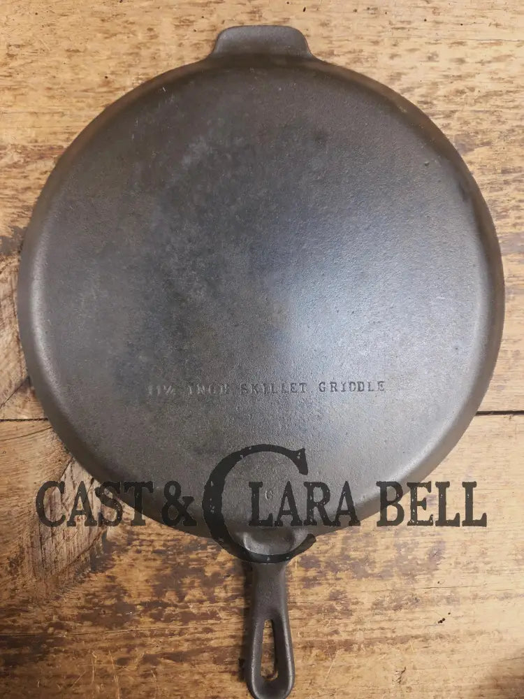 Great daily user! 1950’s Wagner Ware Skillet Griddle. 11 1/4 Inches. Perfect for grilled cheese nachos and more.