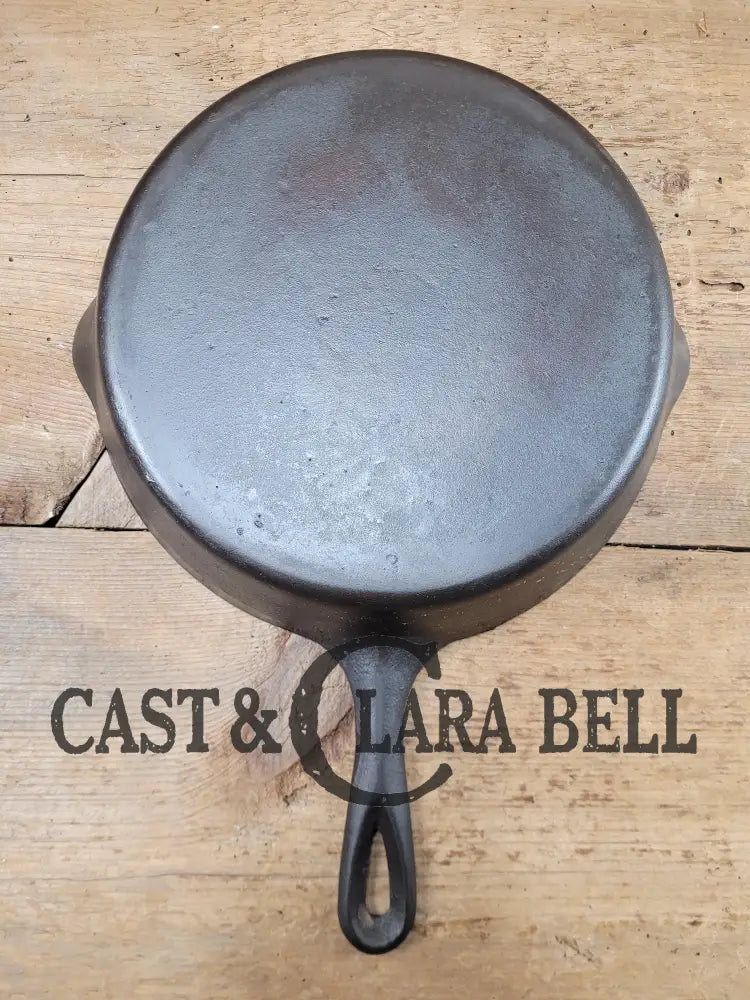 Great Daily User Mystery #7 Skillet With Flat Smooth Bottom. Handles Beautifully Fantastic Pan To