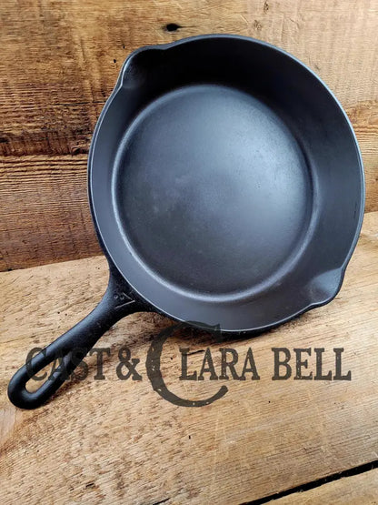 Great Daily User Mystery #7 Skillet With Flat Smooth Bottom. Handles Beautifully Fantastic Pan To