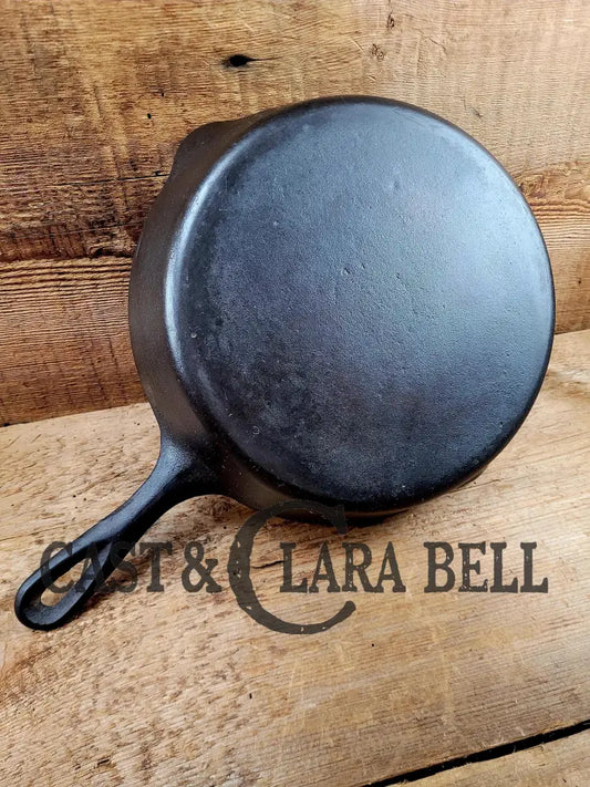 Great Daily User Mystery #7 Skillet With Flat Smooth Bottom. Handles Beautifully Fantastic Pan To