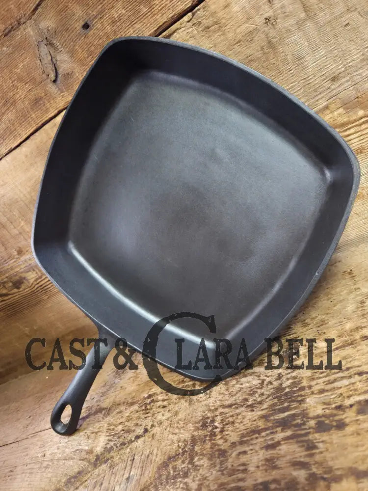 Great daily workhorse! 1950’s era Birmingham (BSR) Stove & Range cast iron square fryer skillet Skillet