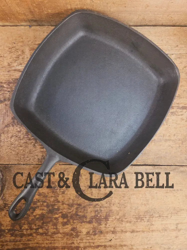 Great daily workhorse! 1950’s era Birmingham (BSR) Stove & Range cast iron square fryer skillet Skillet