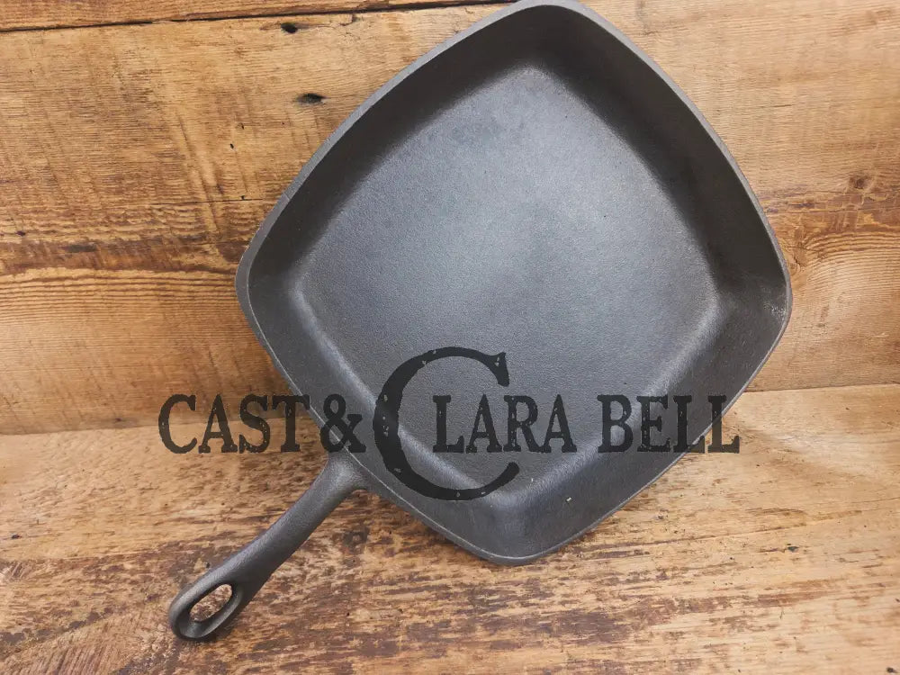 Great daily workhorse! 1950’s era Birmingham (BSR) Stove & Range cast iron square fryer skillet Skillet