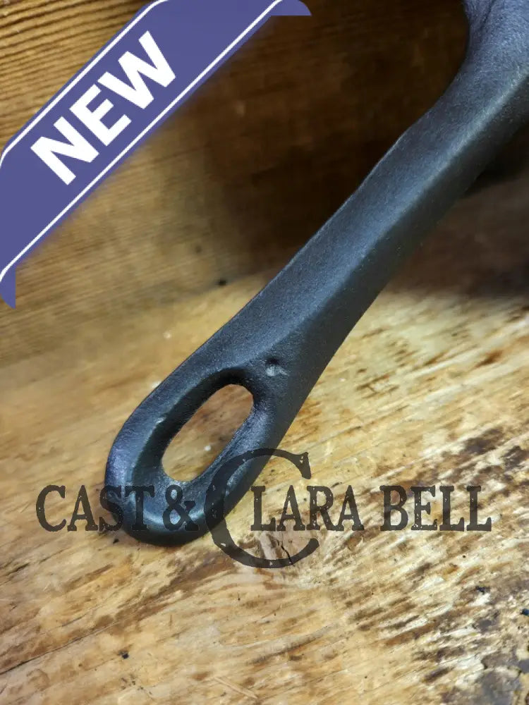 Great daily workhorse! 1950’s era Birmingham (BSR) Stove & Range cast iron square fryer skillet Skillet
