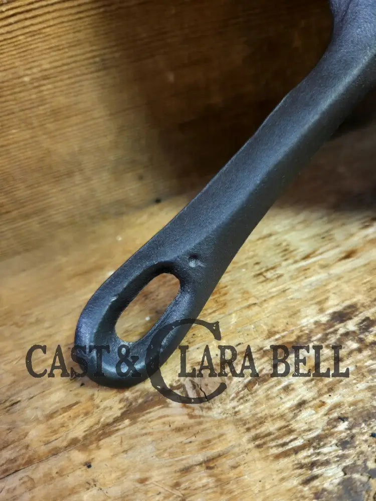 Great daily workhorse! 1950’s era Birmingham (BSR) Stove & Range cast iron square fryer skillet Skillet