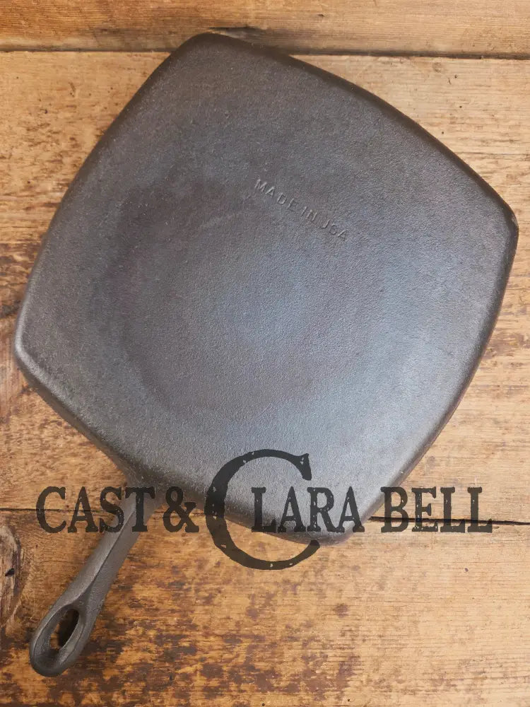 Great daily workhorse! 1950’s era Birmingham (BSR) Stove & Range cast iron square fryer skillet Skillet