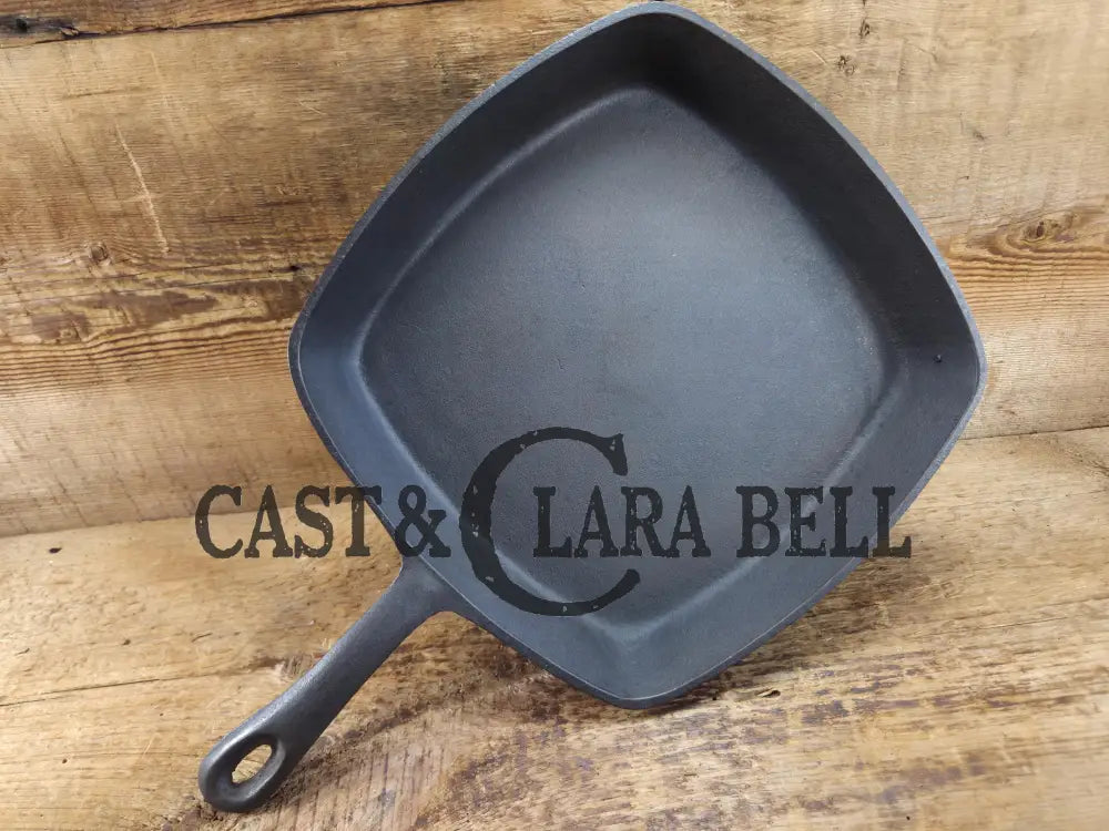 Great daily workhorse! 1950’s era Birmingham (BSR) Stove & Range cast iron square fryer skillet. Skillet