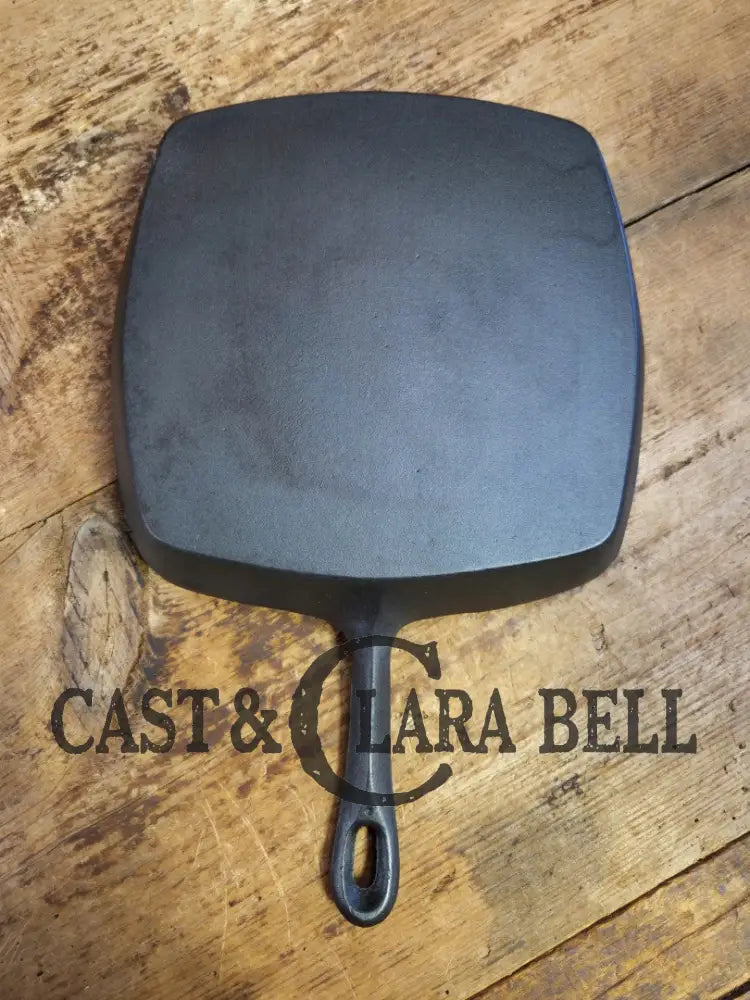 Great daily workhorse! 1950’s era Birmingham (BSR) Stove & Range cast iron square fryer skillet Skillet