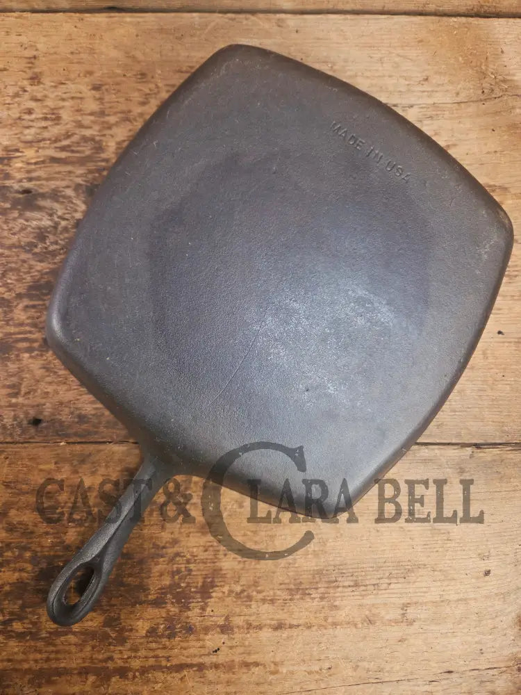 Great daily workhorse! 1950’s era Birmingham (BSR) Stove & Range cast iron square fryer skillet Skillet