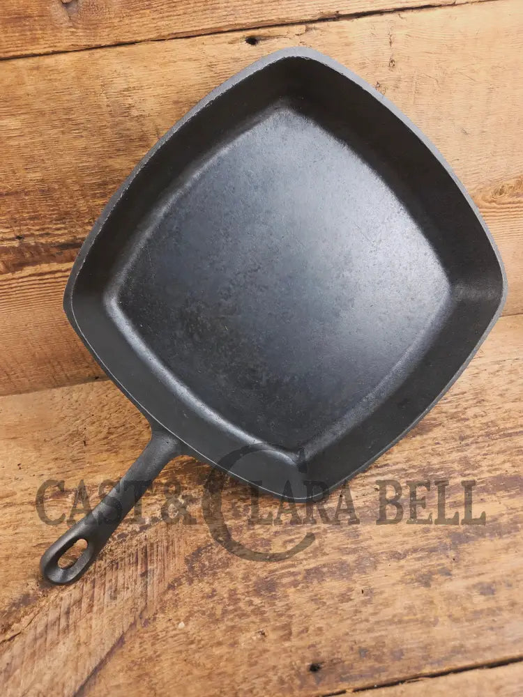 Great daily workhorse! 1950’s era Birmingham (BSR) Stove & Range cast iron square fryer skillet SC24 - Skillet
