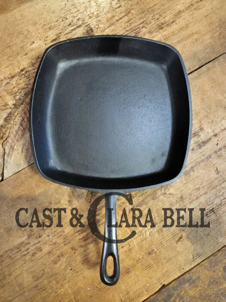 Great daily workhorse! 1960’s era Birmingham (BSR) Stove & Range cast iron square fryer skillet Skillet