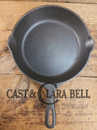 Great every day pan or first skillet. 1940s era Wagner made #7 Skillet with Smooth Bottom 9 3/4 Inches Skillet
