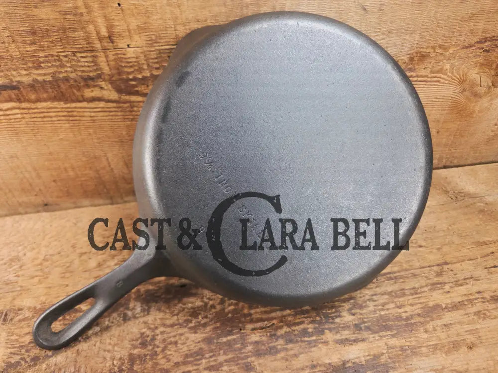 Great every day pan or first skillet. 1940s era Wagner made #7 Skillet with Smooth Bottom 9 3/4 Inches Skillet