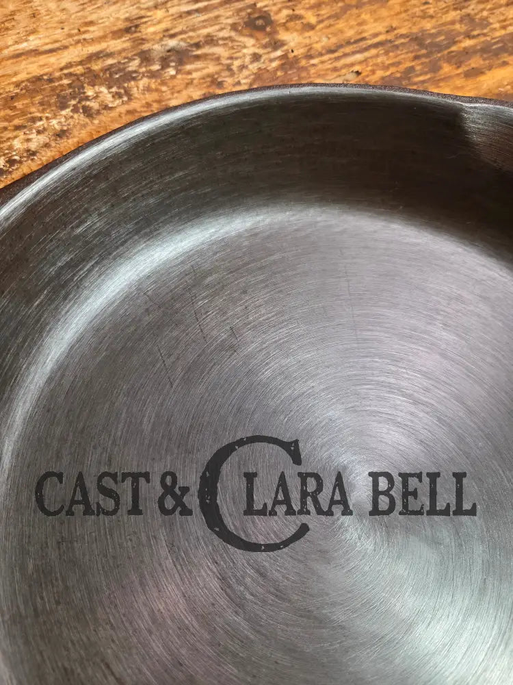 Great every day pan or first skillet. 1960s era WagnerWare ’GHC’ General Housewares #8 Skillet with Smooth Bottom