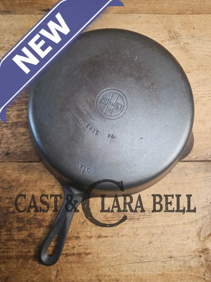 GREAT everyday skillet! Big 1930’s era Griswold #9 Cast Iron Skillet with Small Block Logo 710 Skillet