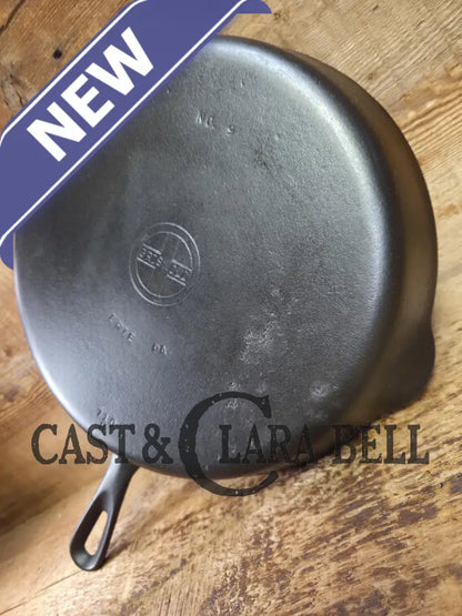 GREAT everyday skillet! Big 1930’s era Griswold #9 Cast Iron Skillet with Small Block Logo 710 Skillet