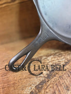 GREAT everyday skillet! Big 1930’s era Griswold #9 Cast Iron Skillet with Small Block Logo 710 Skillet