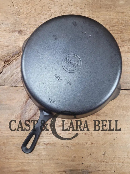 Great Everyday Skillet! Larger 1930’S Era Griswold #9 Cast Iron Skillet With Small Block Logo 710 I