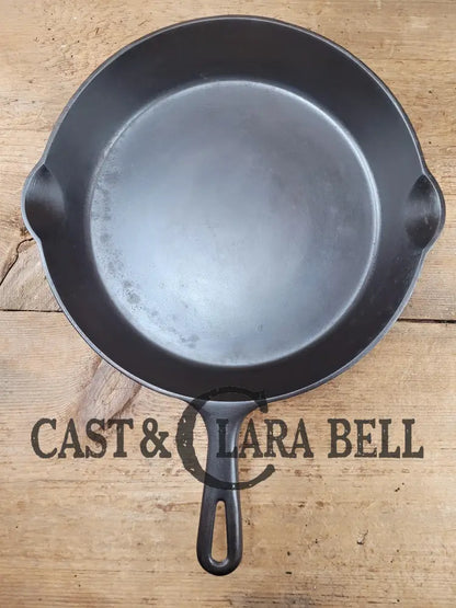 Great Everyday Skillet! Larger 1930’S Era Griswold #9 Cast Iron Skillet With Small Block Logo 710 I