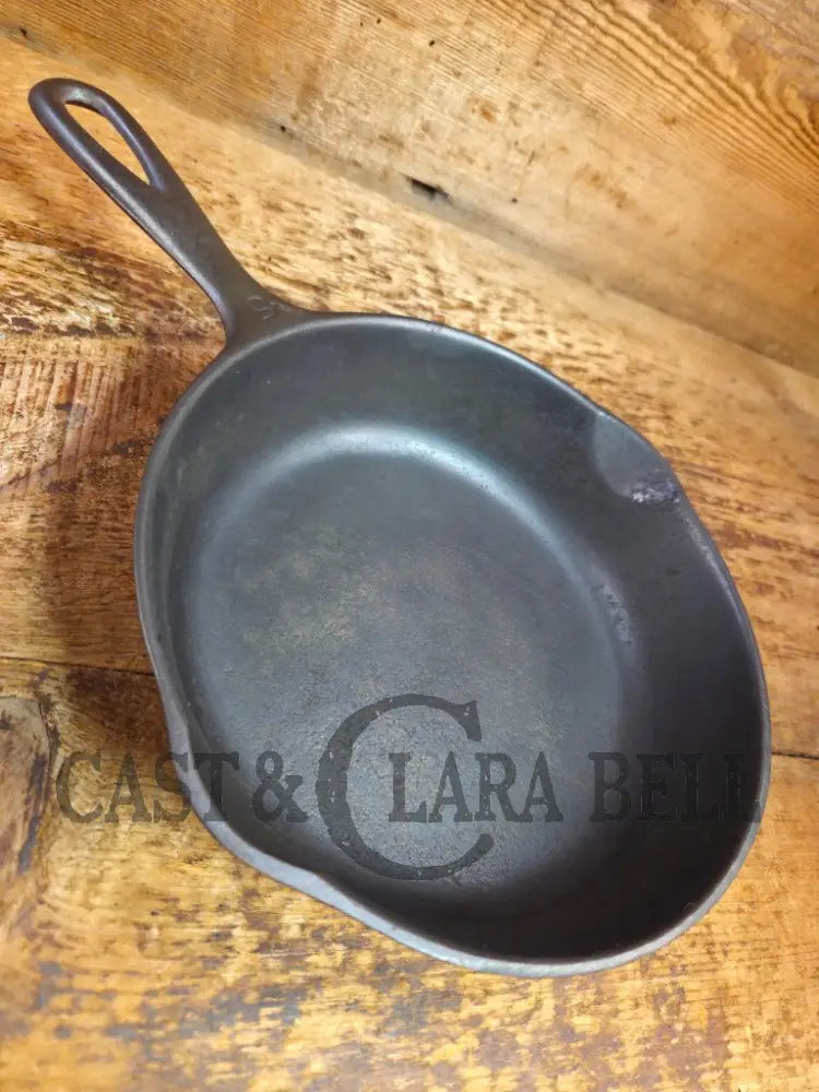 Great first pan! 1930’s Wagner #5 Skillet with Stylized Logo 1055 H Skillet