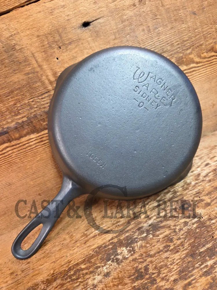 Great first pan! 1930’s Wagner #5 Skillet with Stylized Logo 1055 H - Skillet