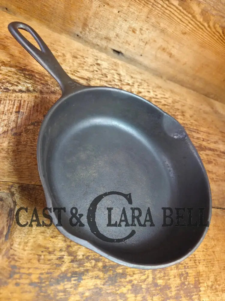 Great first pan! 1930’s Wagner #5 Skillet with Stylized Logo 1055 H Skillet